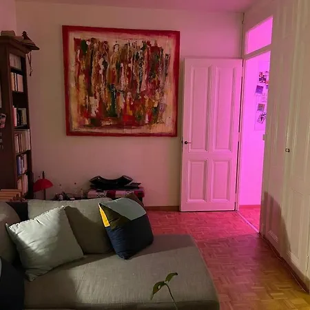 Appartement Fermenting House, Artist *