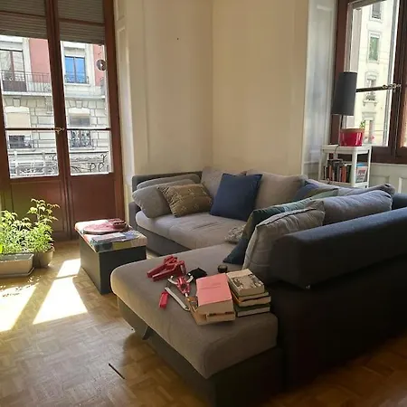 Appartement Fermenting House, Artist *