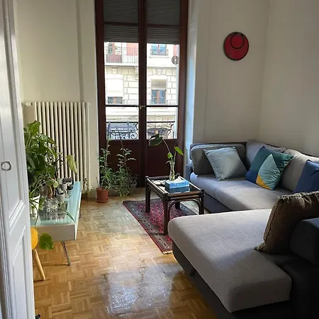 Appartement Fermenting House, Artist *